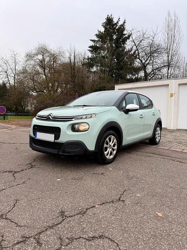 Grün Gebraucht 2017 Citroën C3 Feel Kleinwagen | 7.250 € (Guter Preis) - Bild 1/4