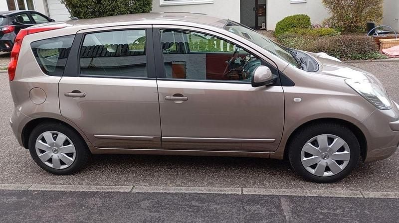 Gebraucht Nissan Note Acenta 88 PS (64 kW) 2008 Braun Kleinwagen