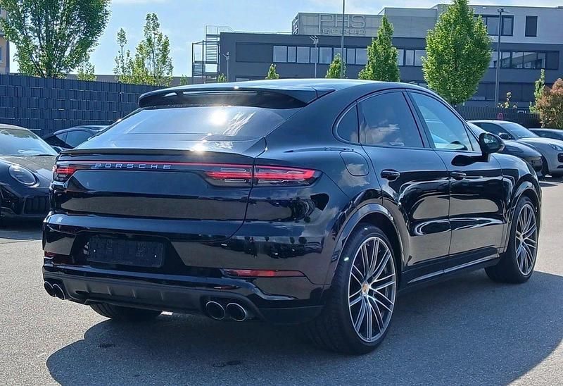 Gebraucht Porsche Cayenne Coupe 549 PS (403 kW) 2019 Tiefschwarz Coupé