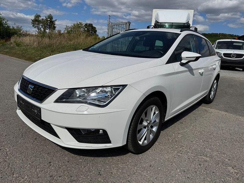Weiß Gebraucht 2020 Seat Leon ST Style Kombi | 7.990 € (Superpreis) - Bild 1/4