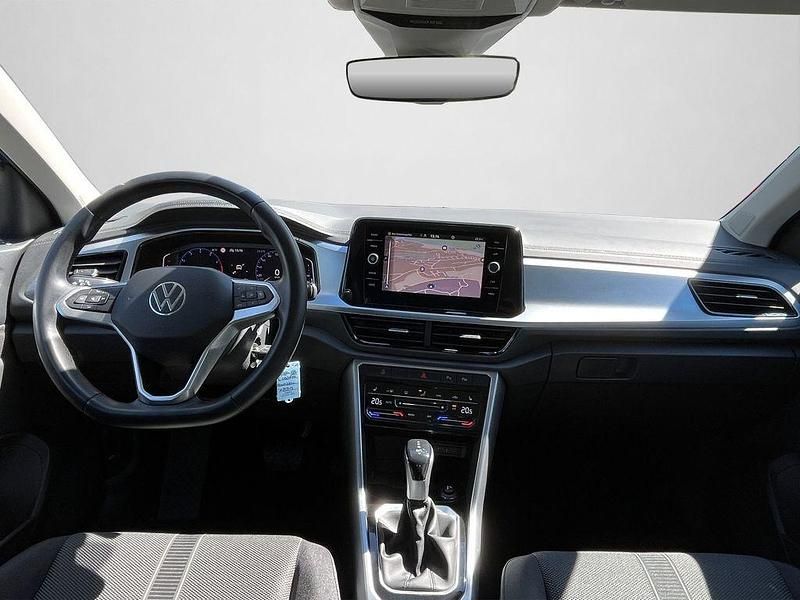 Gebraucht VW T-Roc Life 150 PS (110 kW) 2022 Ravennablau metallic (metallic) SUV