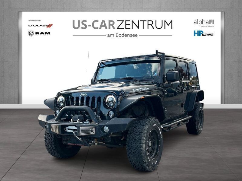 Schwarz Gebraucht 2015 Jeep Wrangler Unlimited Sahara SUV | 31.950 € (Etwas zu teuer) - Bild 1/4