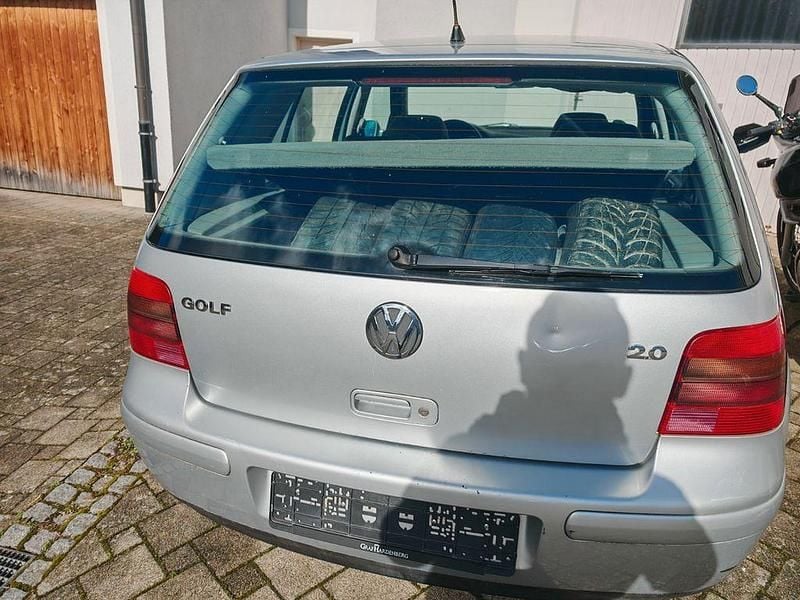 Gebraucht VW Golf IV Basis 116 PS (85 kW) 2000 Silber Limousine