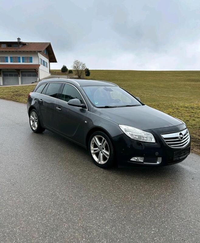 Grau Gebraucht 2012 Opel Insignia Kombi | 2.500 € (Superpreis) - Bild 1/4