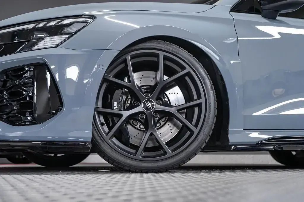 Gebraucht Audi RS3 Advanced 400 PS (294 kW) 2023 Kemoragrau metallic Limousine