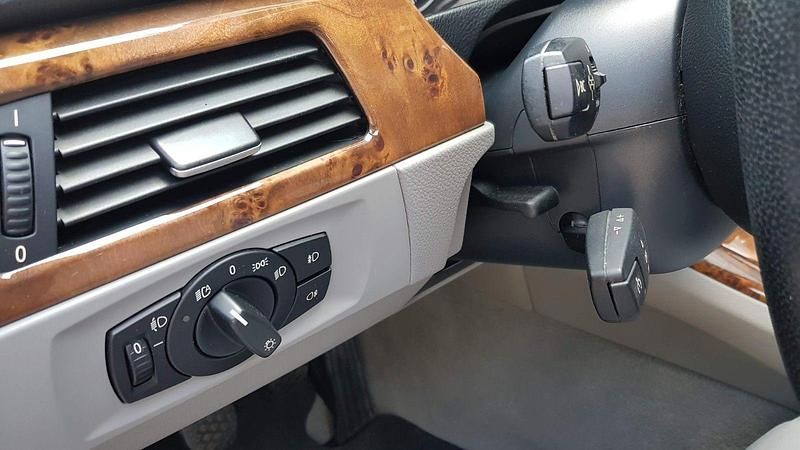 Gebraucht BMW 320 150 PS (110 kW) 2007 Silber Limousine