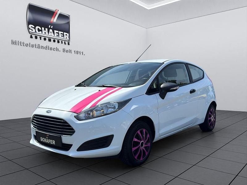 Weiß Gebraucht 2015 Ford Fiesta Ambiente Kleinwagen | 2.690 € (Superpreis) - Bild 1/4