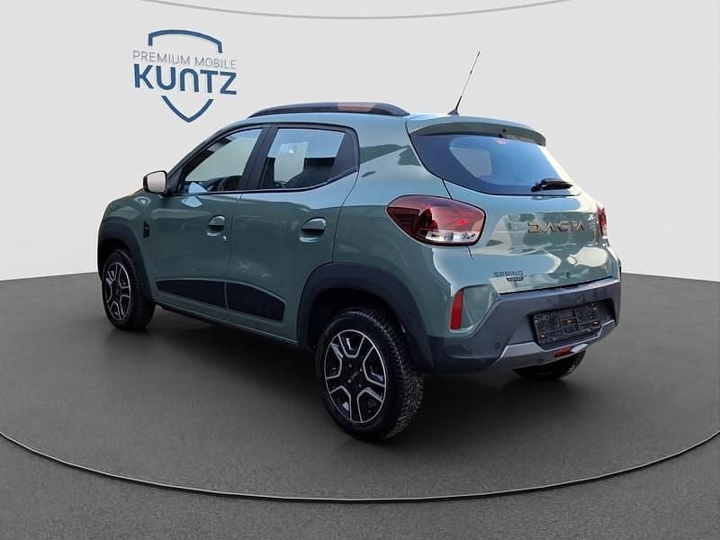 Gebraucht Dacia Spring Extreme 47 kW (65 PS) 2024 Olivgrün Kleinwagen
