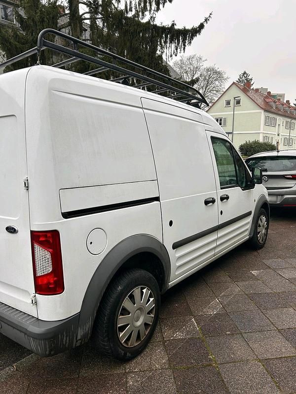 Gebraucht Ford Tourneo 75 PS (55 kW) 2012 Weiß Van / Kleinbus