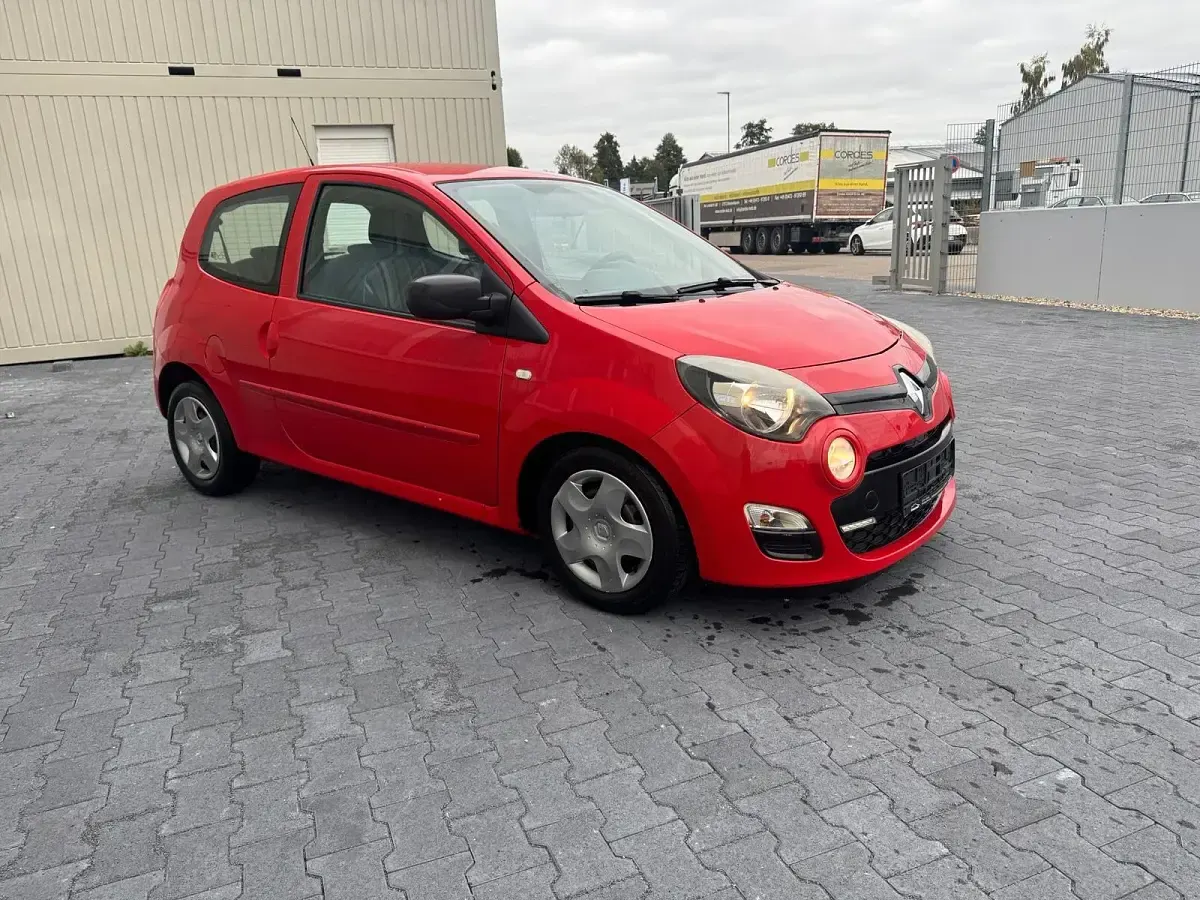 Gebraucht Renault Twingo 65 PS (47 kW) 2012 Rot Kleinwagen