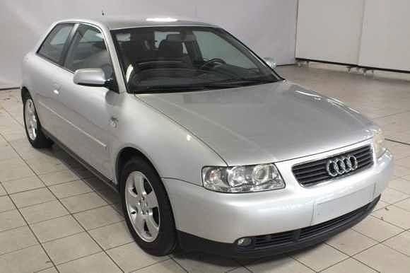 Gebraucht Audi A3 Attraction 102 PS (75 kW) 2001 Silber Limousine