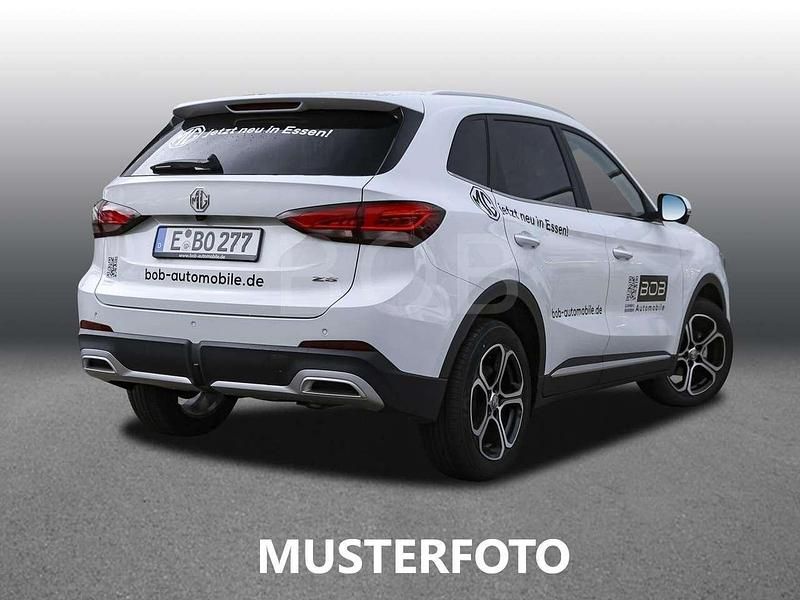 Neu MG ZS Luxury 197 PS (144 kW) 2026 Cosmic silber SUV