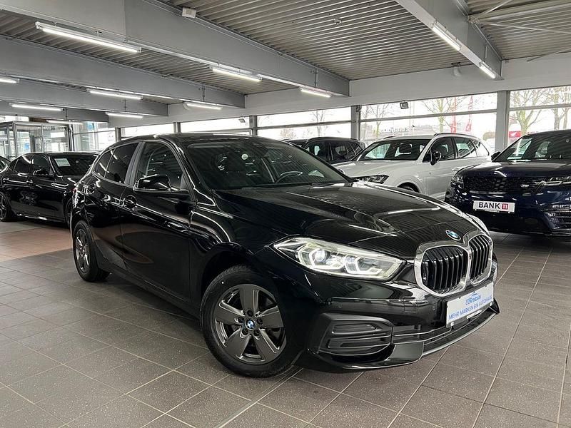 Schwarz ii Gebraucht 2023 BMW 116 Advantage Kleinwagen | 24.790 € (Fairer Preis) - Bild 1/4