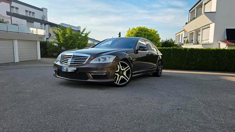 Gebraucht Mercedes S500 AMG 435 PS (319 kW) 2011 Braun Limousine