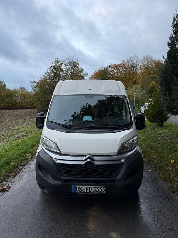 Weiß Gebraucht 2018 Citroën Jumper Van / Kleinbus | 9.500 € (Fairer Preis) - Bild 1/4