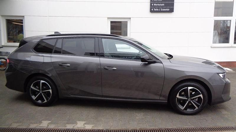 Gebraucht Opel Astra Edition 110 PS (80 kW) 2024 Grau Kombi