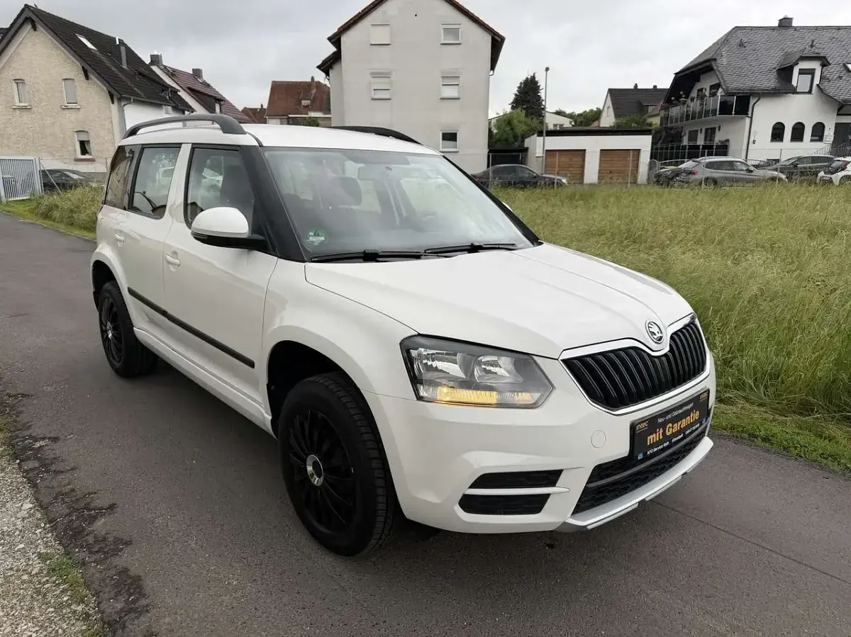 Gebraucht Skoda Yeti Cool Edition 110 PS (80 kW) 2016 Candyweiss SUV