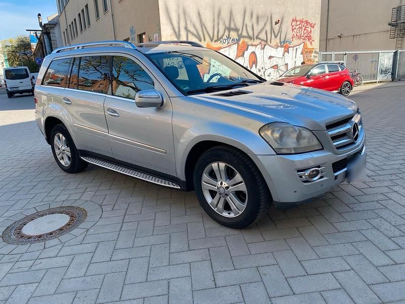 Gebraucht Mercedes GL320 224 PS (164 kW) 2009 Silber SUV