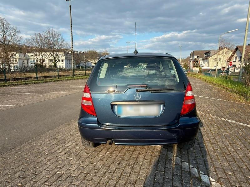 Usata Mercedes A170 116 CV (85 kW) 2005 Blu Monovolume