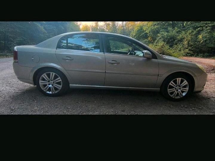 Gebraucht 2005 Opel Vectra Limousine | 1.800 € (Fairer Preis) - Bild 1/4