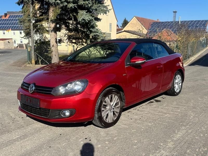 Gebraucht VW Golf Cabriolet Life 105 PS (77 kW) 2013 Rot Cabrio
