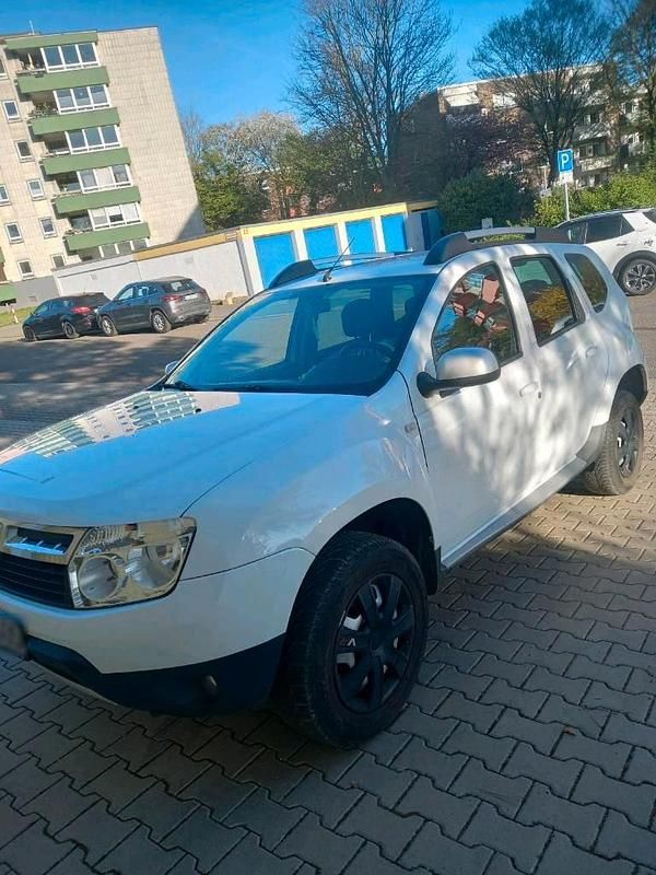 Second-hand Dacia Duster 105 CP (77 kW) 2012 Alb SUV