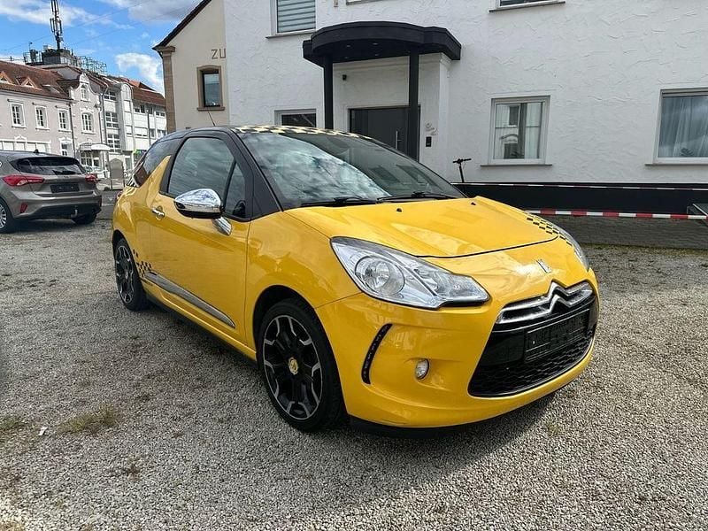 Schwarz Gebraucht 2010 Citroën DS3 So Chic Kleinwagen | 4.400 € (Fairer Preis) - Bild 1/4