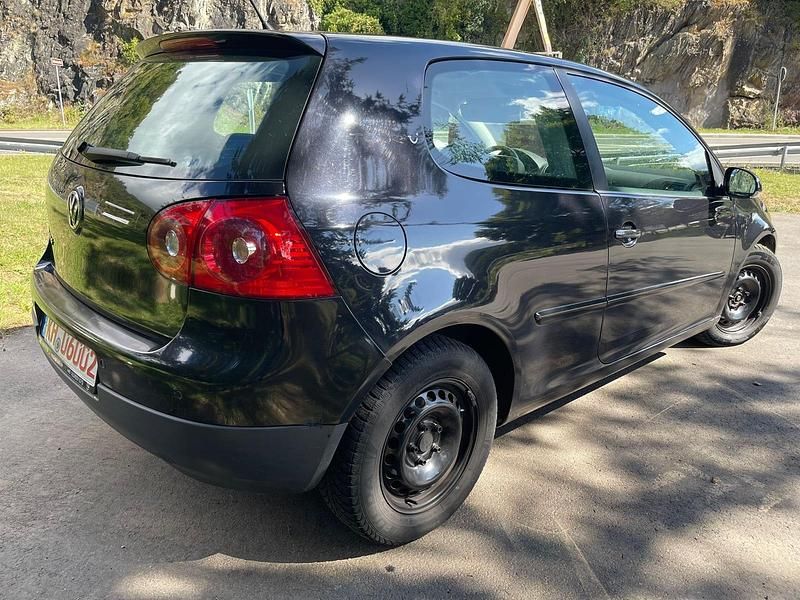 Gebraucht VW Golf V 80 PS (58 kW) 2008 Schwarz Kleinwagen