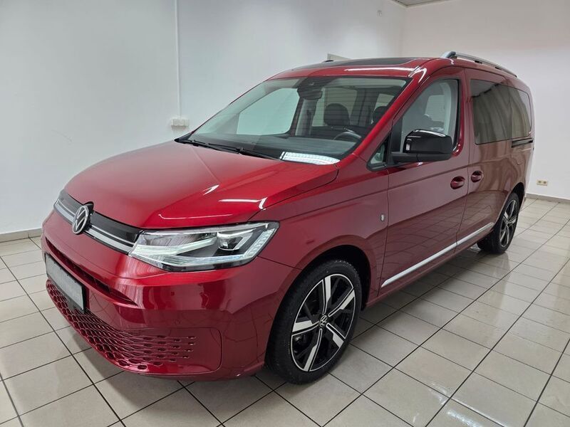 Rot Gebraucht 2023 VW Caddy Maxi Style Van / Kleinbus | 38.990 € (Fairer Preis) - Bild 1/4