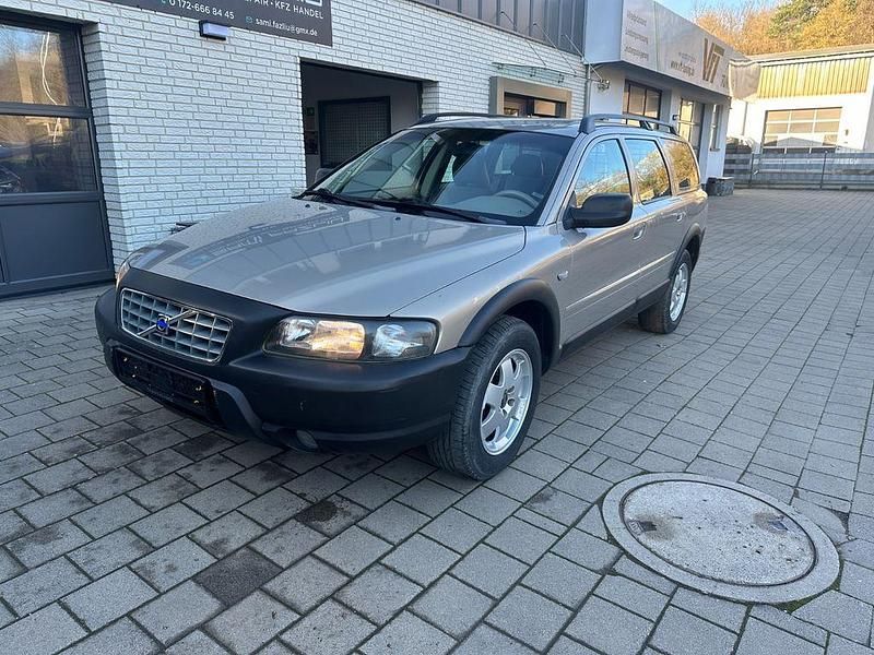 Gebraucht Volvo XC70 163 PS (119 kW) 2003 Gold Kombi