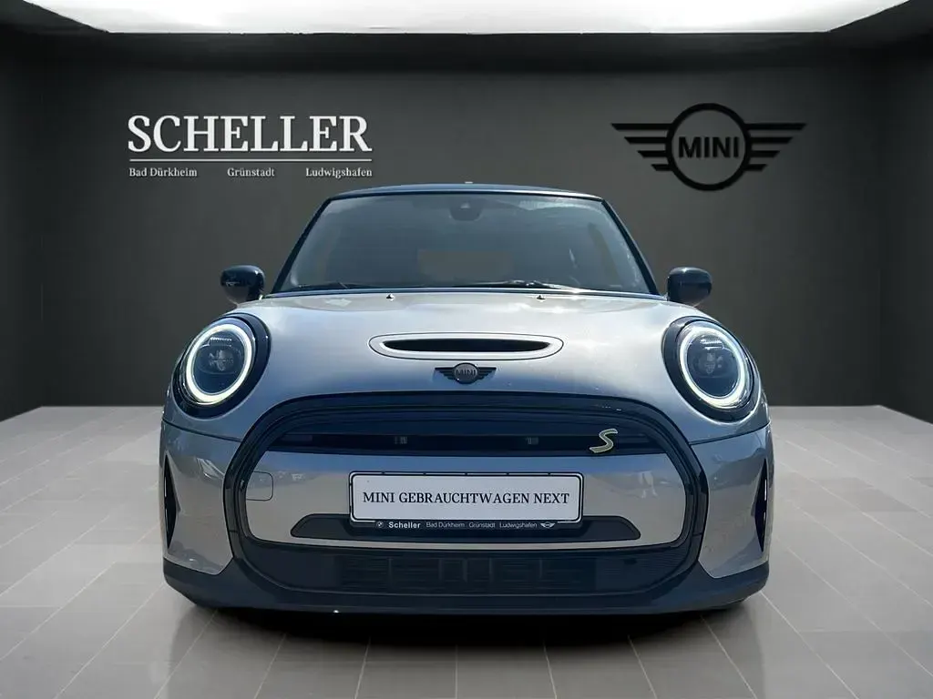 Gebraucht Mini Cooper SE 135 kW (184 PS) 2023 Melting silver iii Kleinwagen