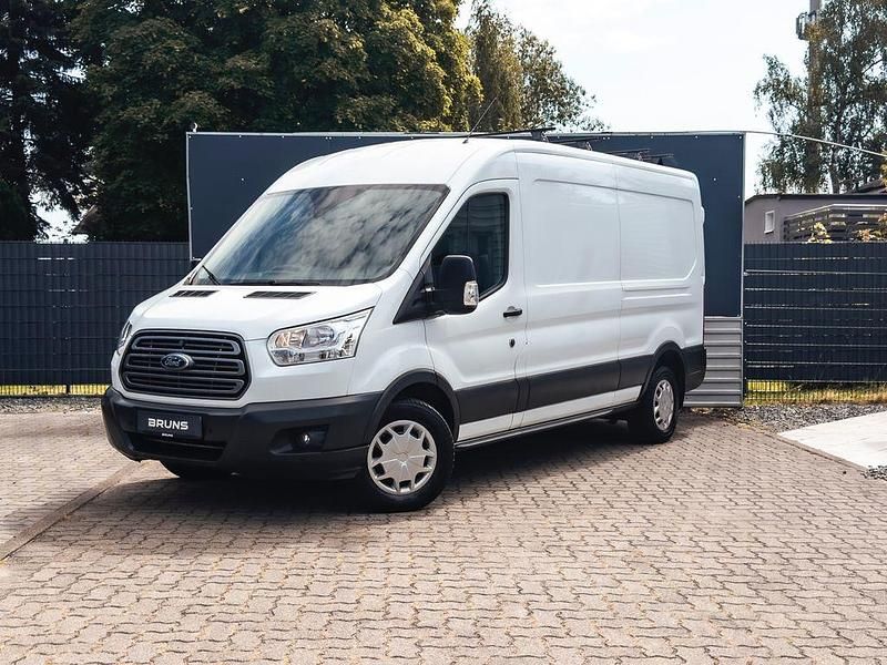 Weiß Gebraucht 2019 Ford Transit Trend Van / Kleinbus | 16.958 € (Guter Preis) - Bild 1/4