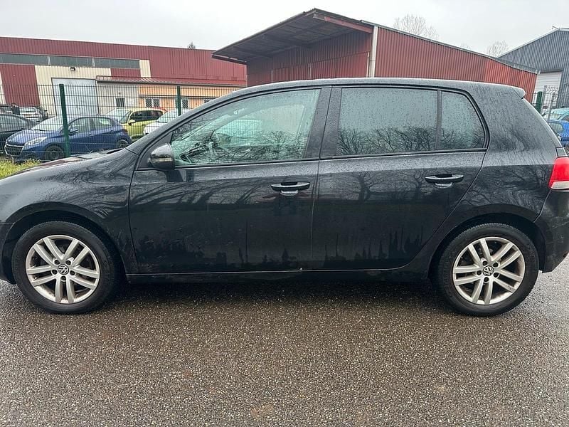 Gebraucht VW Golf 105 PS (77 kW) 2012 Schwarz Limousine