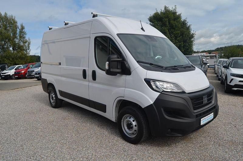 Weiß Gebraucht 2024 Fiat Ducato Van | 31.500 € (Guter Preis) - Bild 1/4