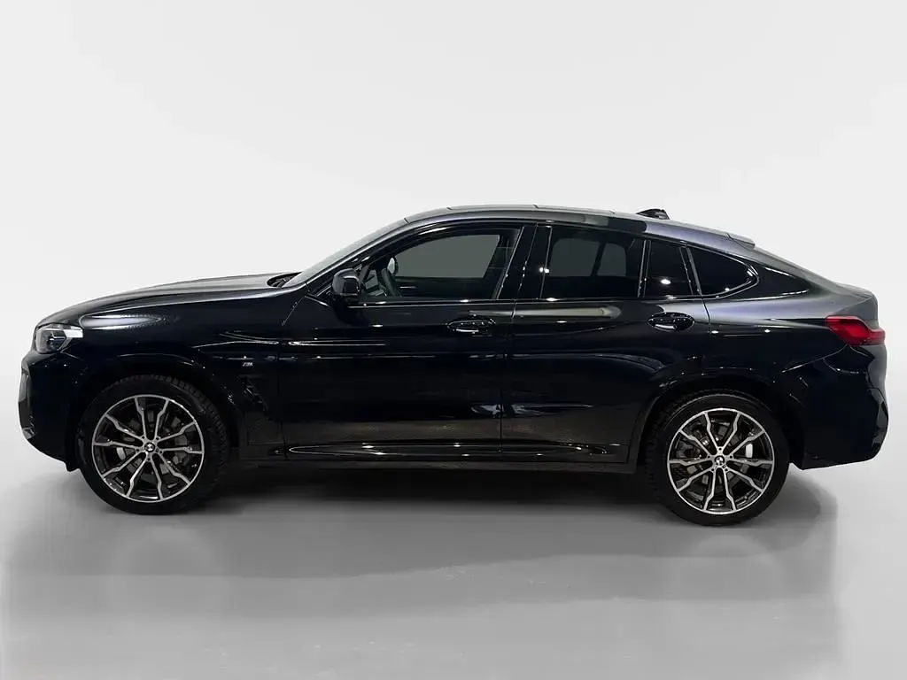 Gebraucht BMW X4 M Sport 286 PS (210 kW) 2025 Saphirschwarz metallic SUV