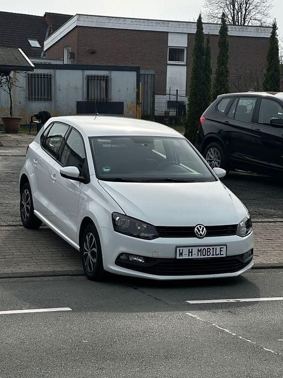 Gebraucht VW Polo Trendline 60 PS (44 kW) 2017 Weiß Limousine