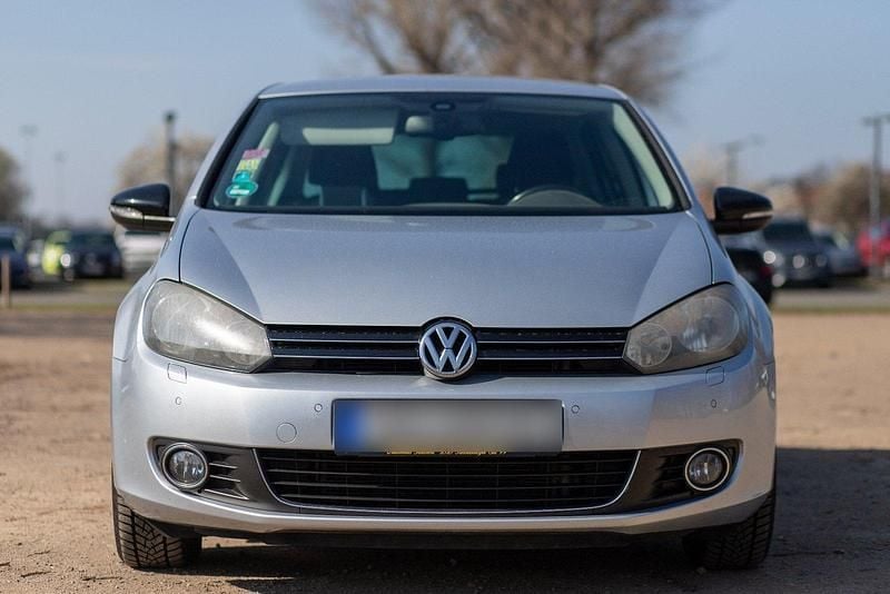 Gebraucht VW Golf VI Style 122 PS (89 kW) 2011 Silber Kleinwagen