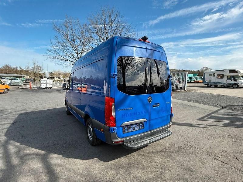 Gebraucht Mercedes Sprinter 170 PS (125 kW) 2021 Blau Van