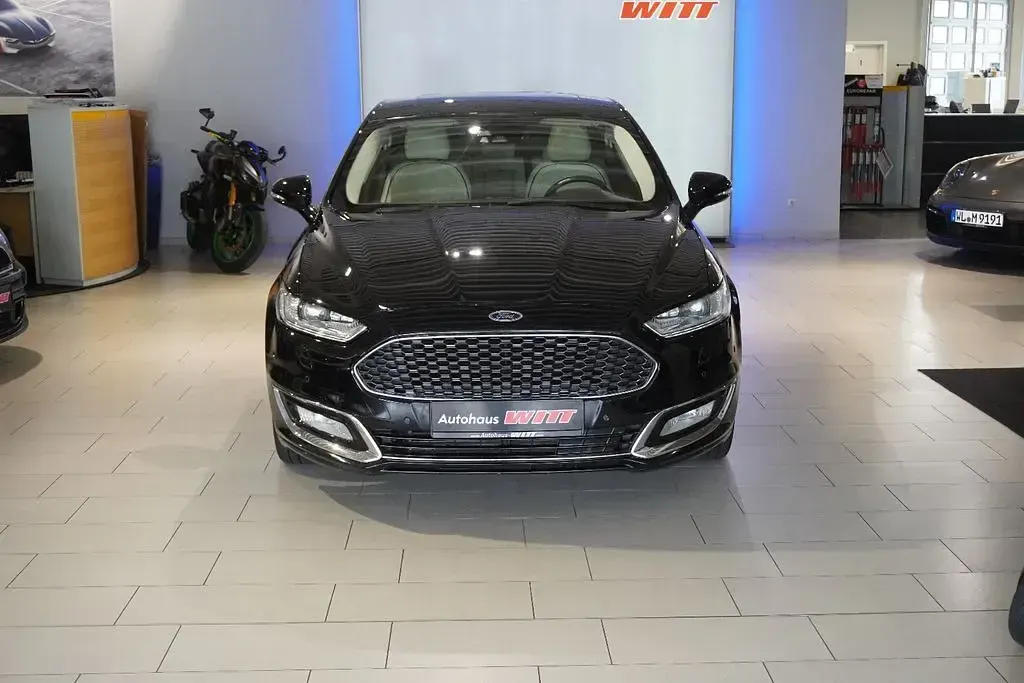 Gebraucht Ford Mondeo Vignale 179 PS (131 kW) 2016 Schwarz Limousine
