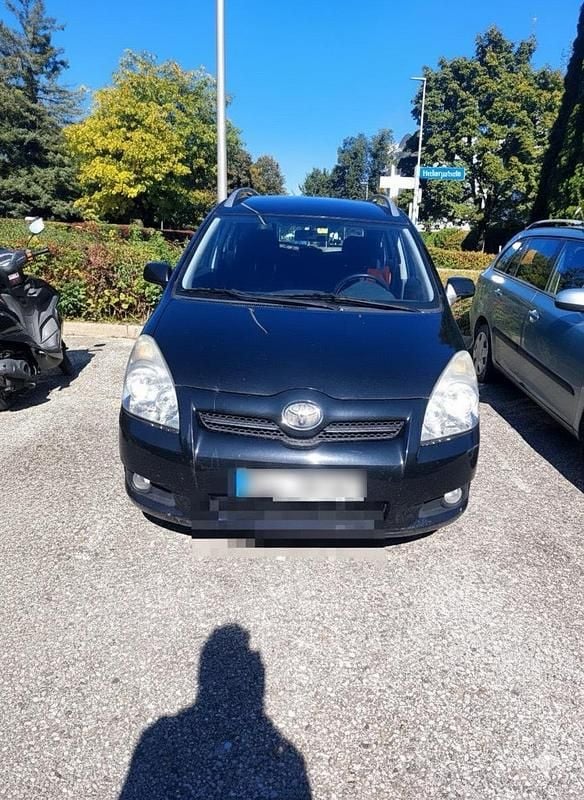 Schwarz Gebraucht 2009 Toyota Corolla Verso Van / Kleinbus | 2.300 € (Guter Preis) - Bild 1/4
