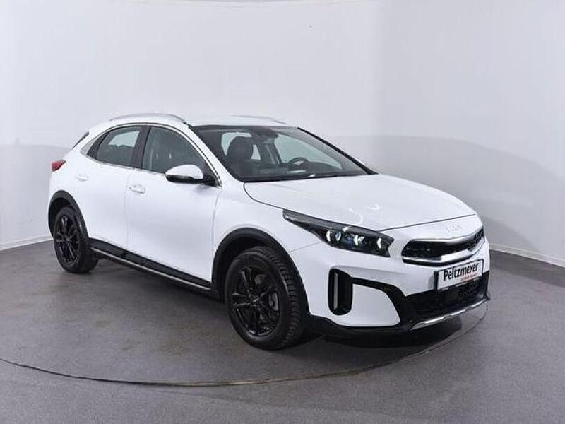 Gebraucht Kia XCeed Spirit 141 PS (103 kW) 2023 Weiß SUV