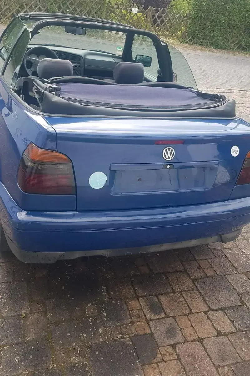 Gebraucht VW Golf Cabriolet 90 PS (66 kW) 1996 Blau Cabrio