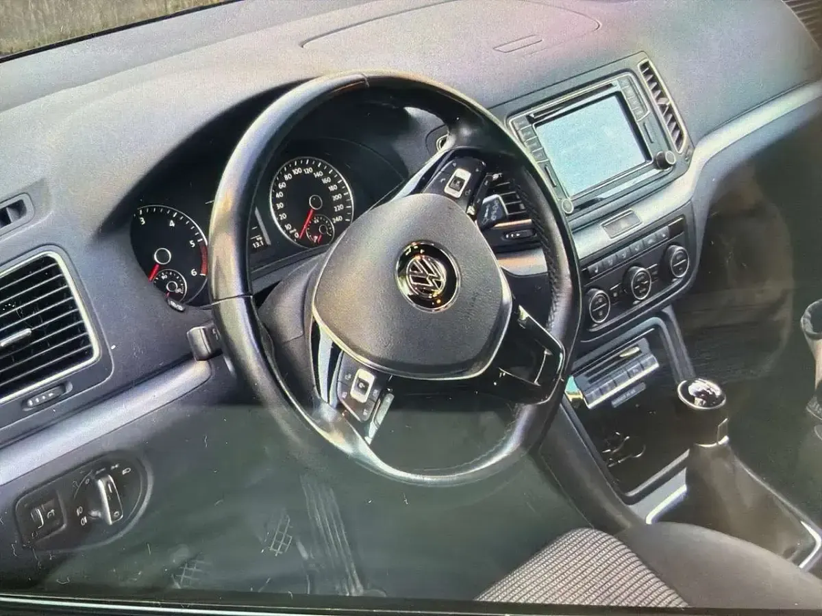 Gebraucht VW Sharan Sound 184 PS (135 kW) 2018 Grau Van / Kleinbus