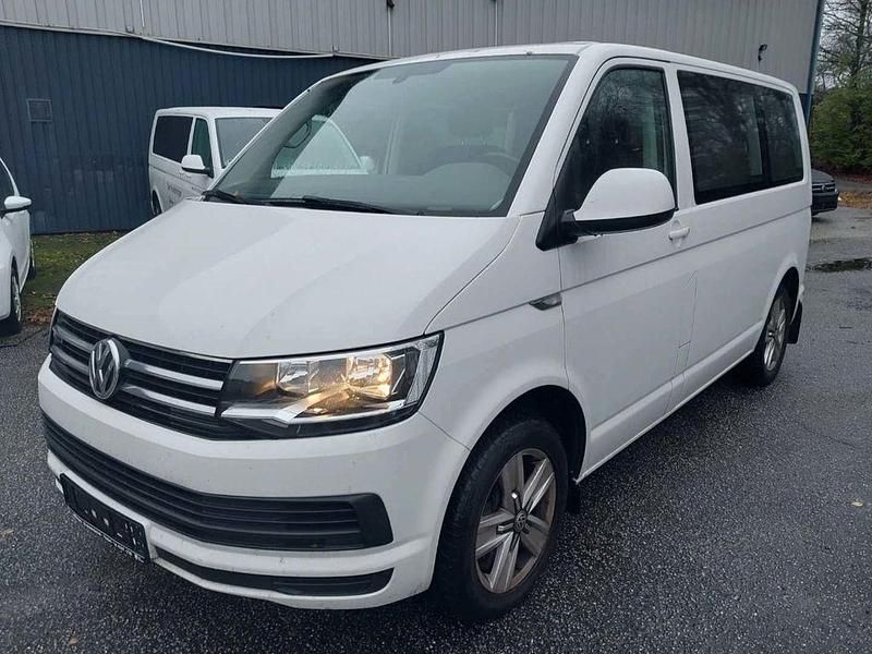 Weiß Gebraucht 2019 VW Multivan Van | 34.800 € (Superpreis) - Bild 1/4