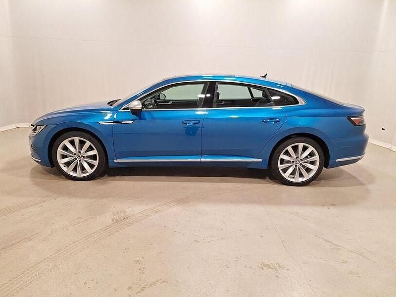 Gebraucht VW Arteon Elegance 218 PS (160 kW) 2021 Eisvogelblau metallic Limousine