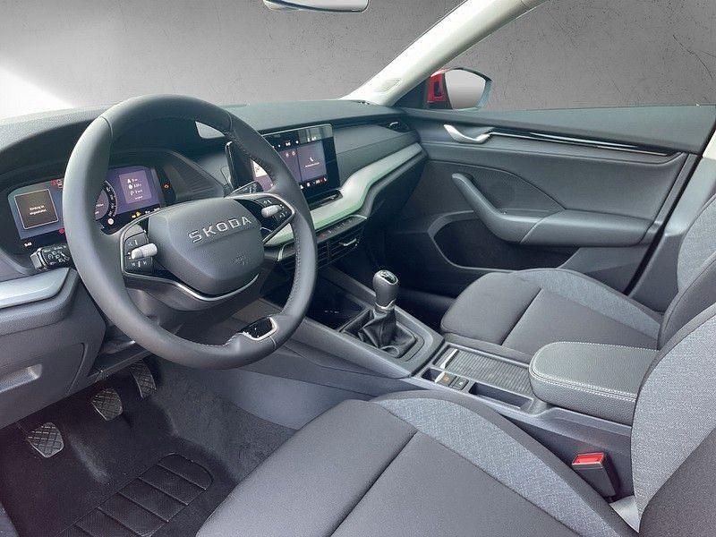 Gebraucht Skoda Octavia Essence 116 PS (85 kW) 2025 Rot Kombi
