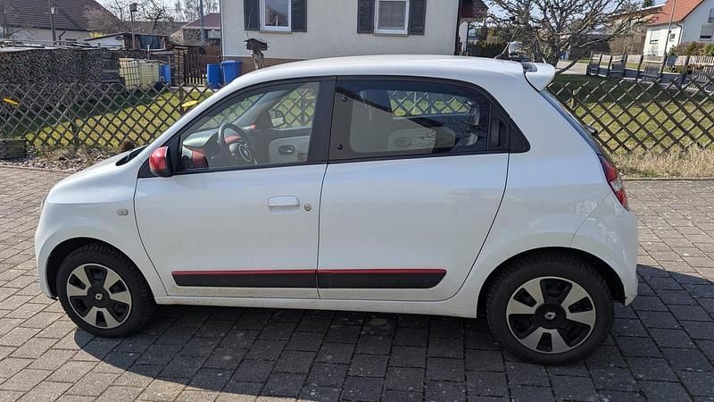 Gebraucht Renault Twingo SE 69 PS (50 kW) 2017 Weiß Kleinwagen