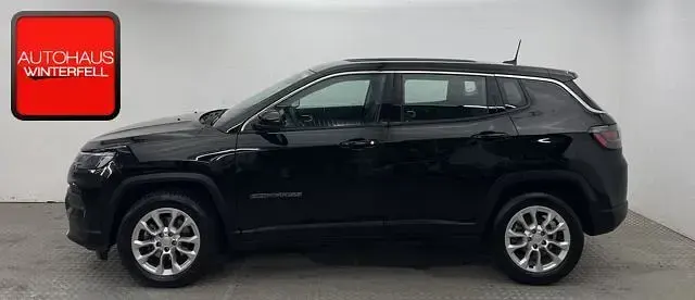 Gebraucht Jeep Compass Altitude 131 PS (96 kW) 2024 Schwarz SUV