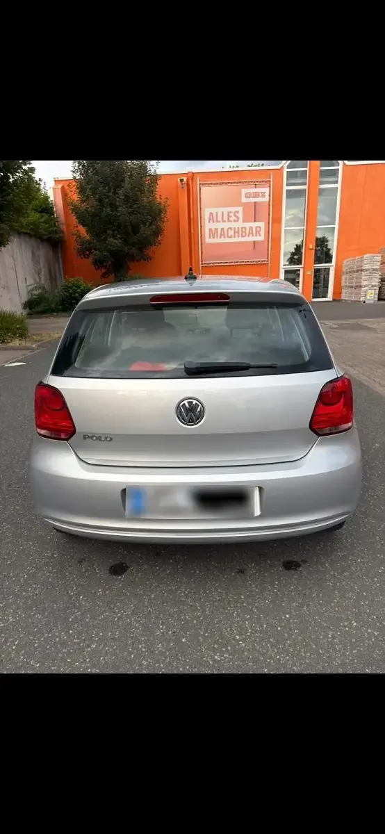 Gebraucht VW Polo 60 PS (44 kW) 2012 Grau Kleinwagen