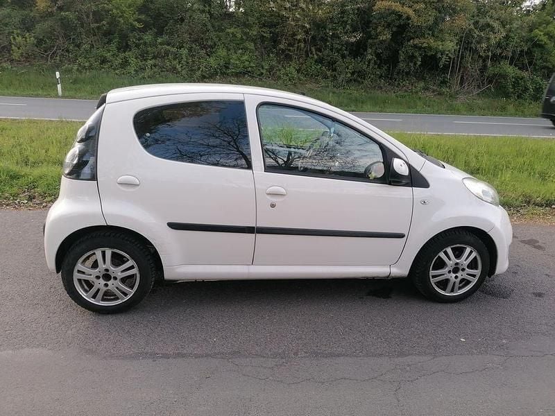 Gebraucht Citroën C1 68 PS (50 kW) 2009 Weiß Kleinwagen